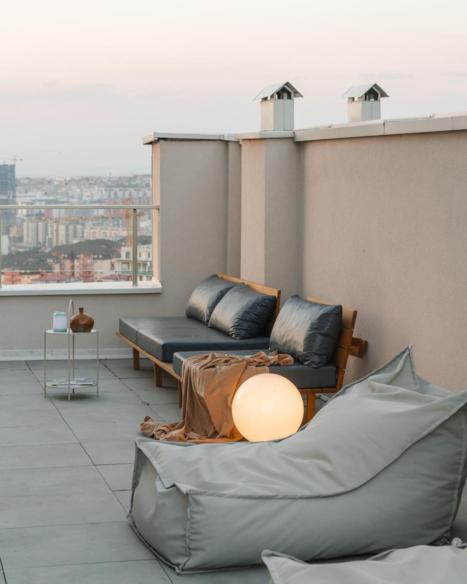 Etern Apart Hotel Pristina Exteriör bild