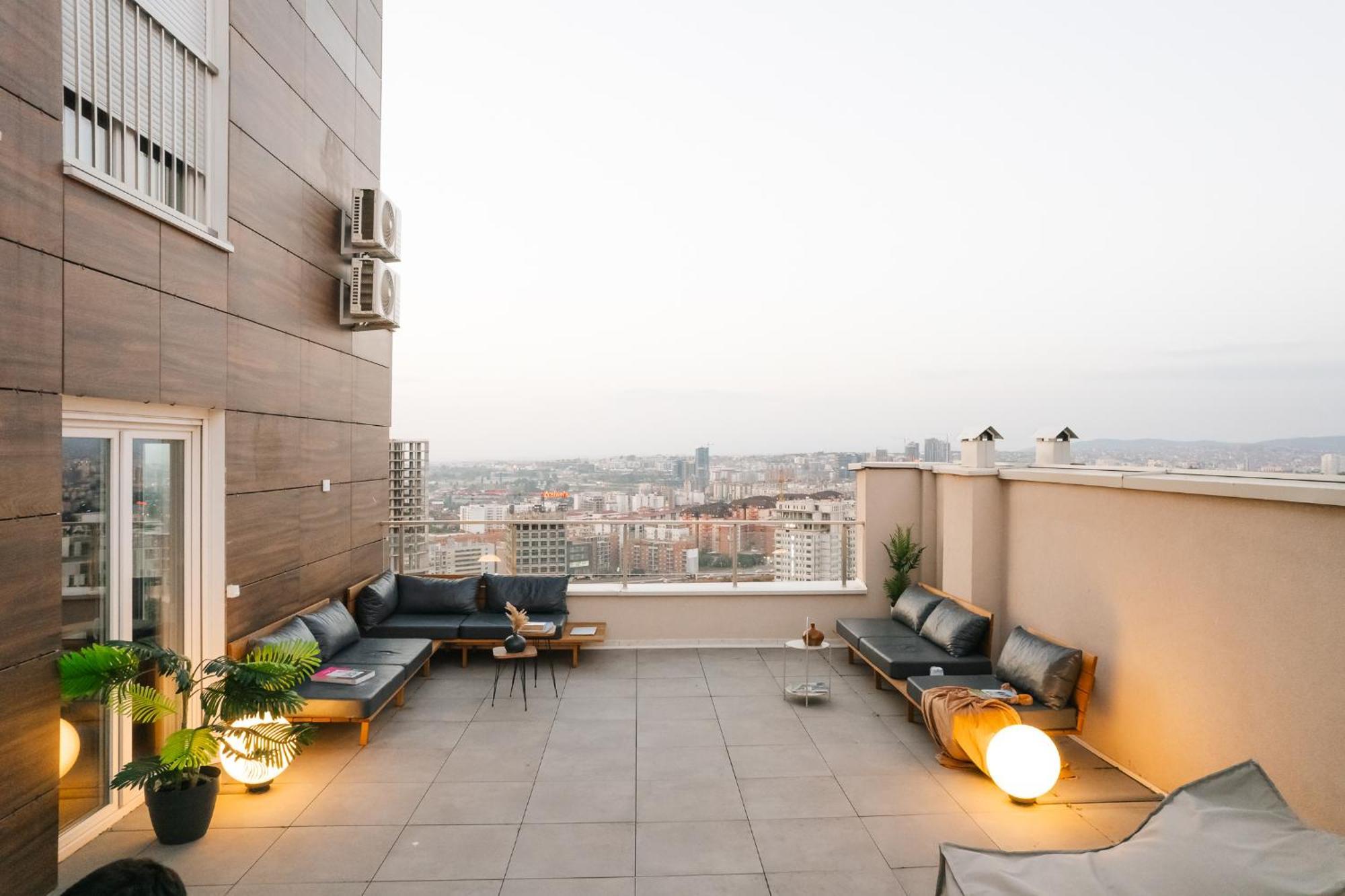 Etern Apart Hotel Pristina Exteriör bild